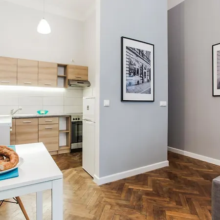 Apartwawel Wroblewskiego Apartment *